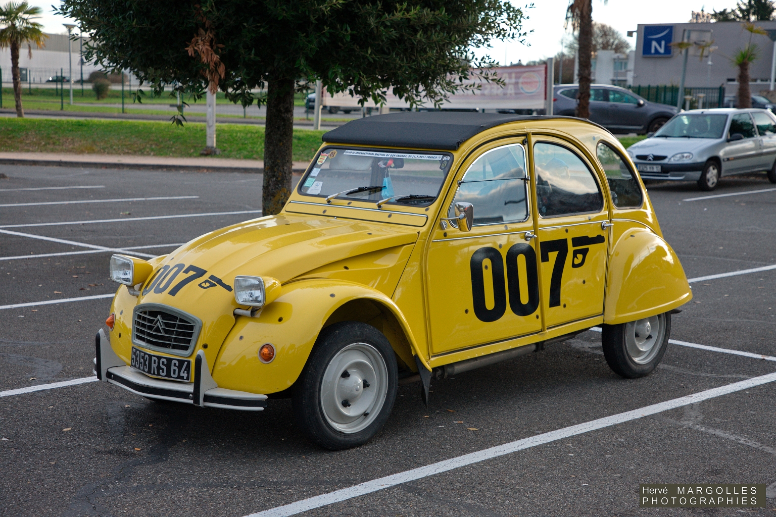 Citroen 2CV-007.jpg